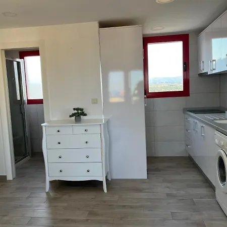 Anna's Apartahotel 3*